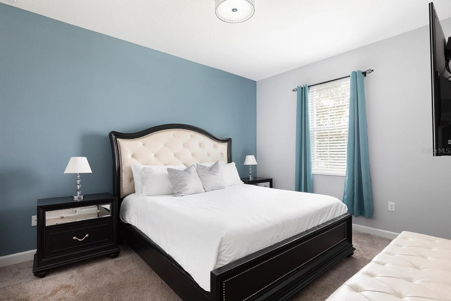 Image 11 of 40 For 1509 Flange Drive