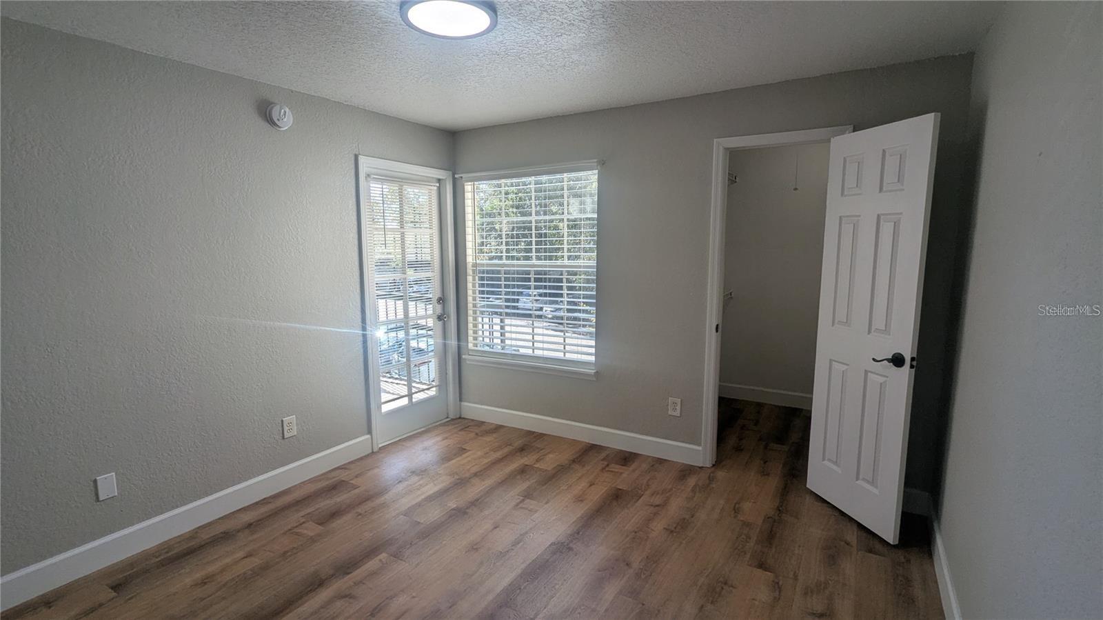 Image 7 of 29 For 1948 Lake Atriums Circle 120