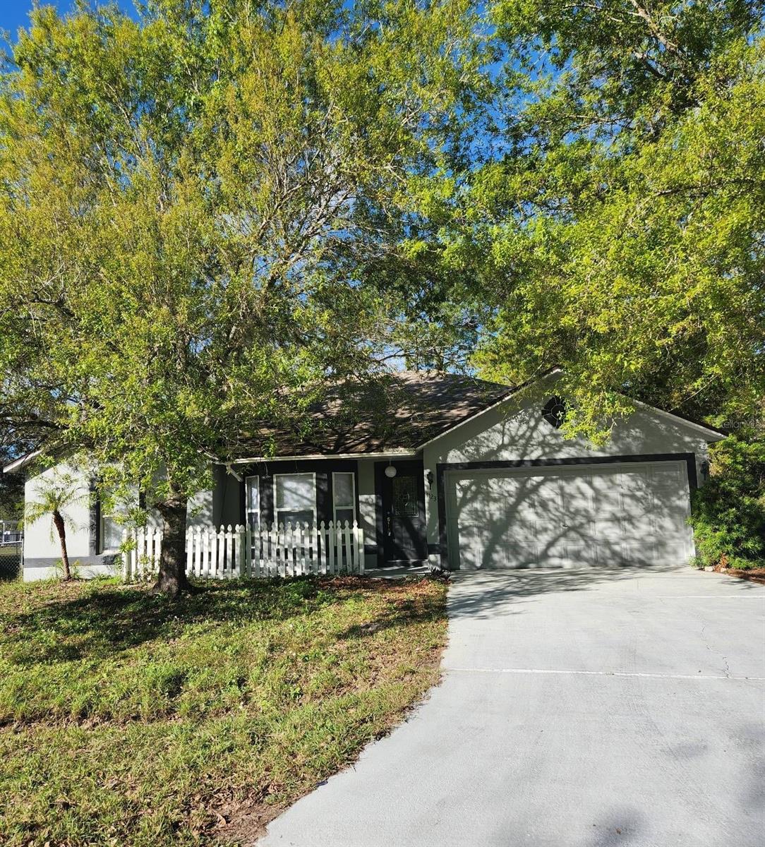 Image 2 of 23 For 1123 Doncaster Court