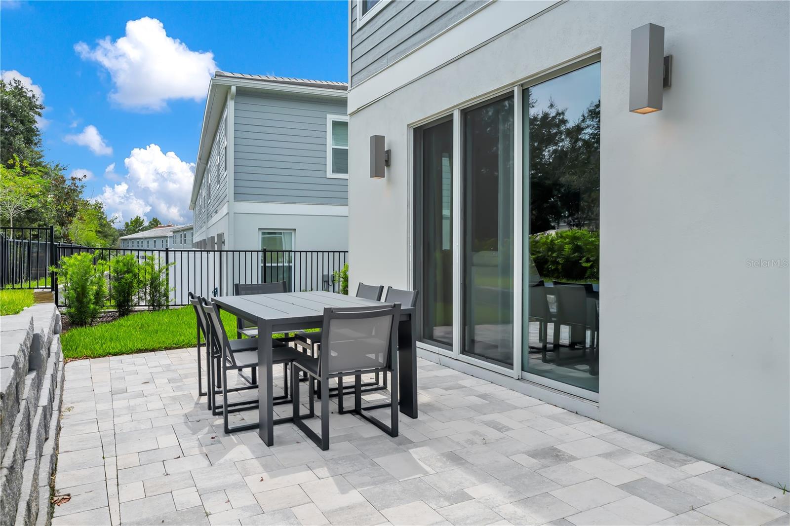 Image 12 of 54 For 7833 Spectrum Drive