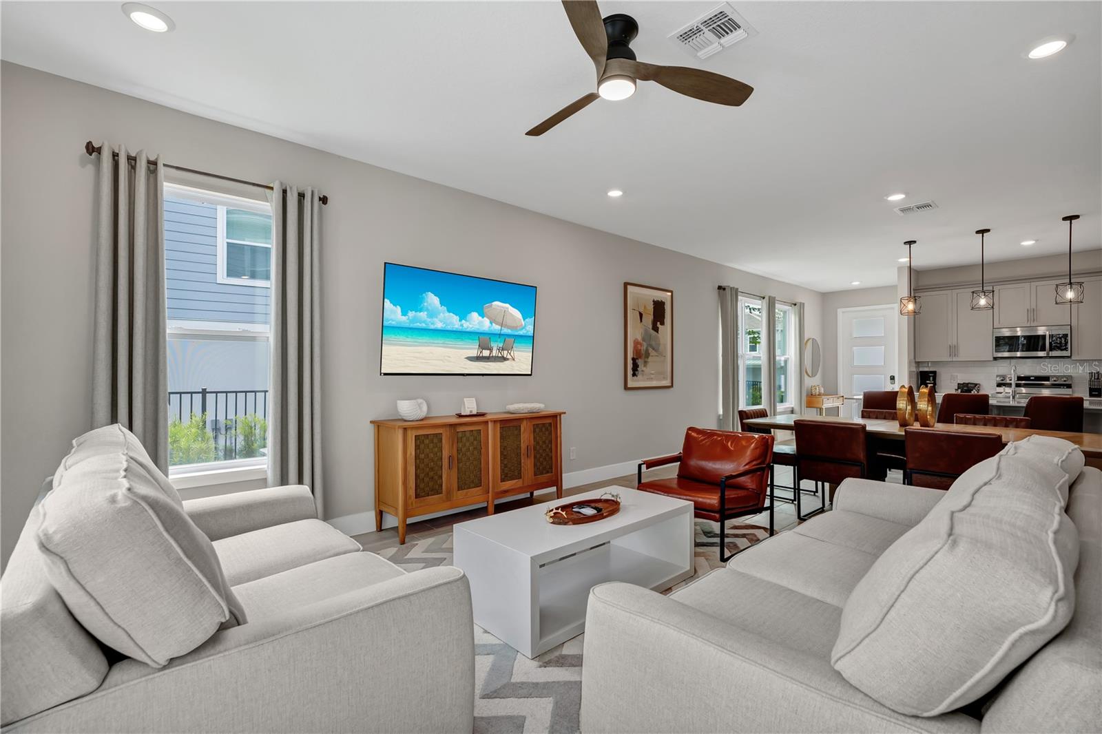 Image 19 of 54 For 7833 Spectrum Drive