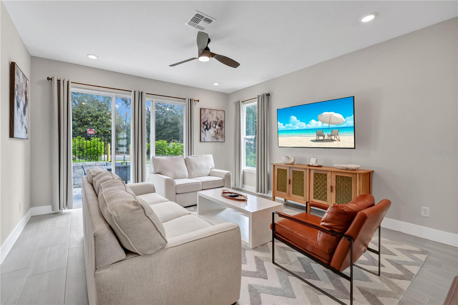 Image 20 of 54 For 7833 Spectrum Drive