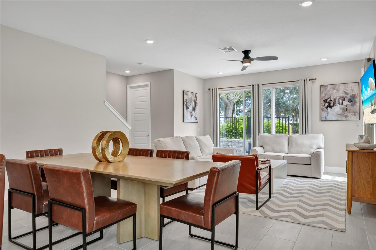 Image 23 of 54 For 7833 Spectrum Drive