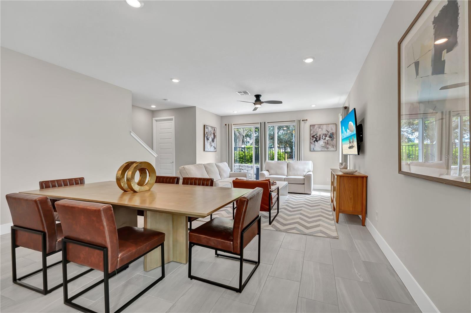 Image 24 of 54 For 7833 Spectrum Drive