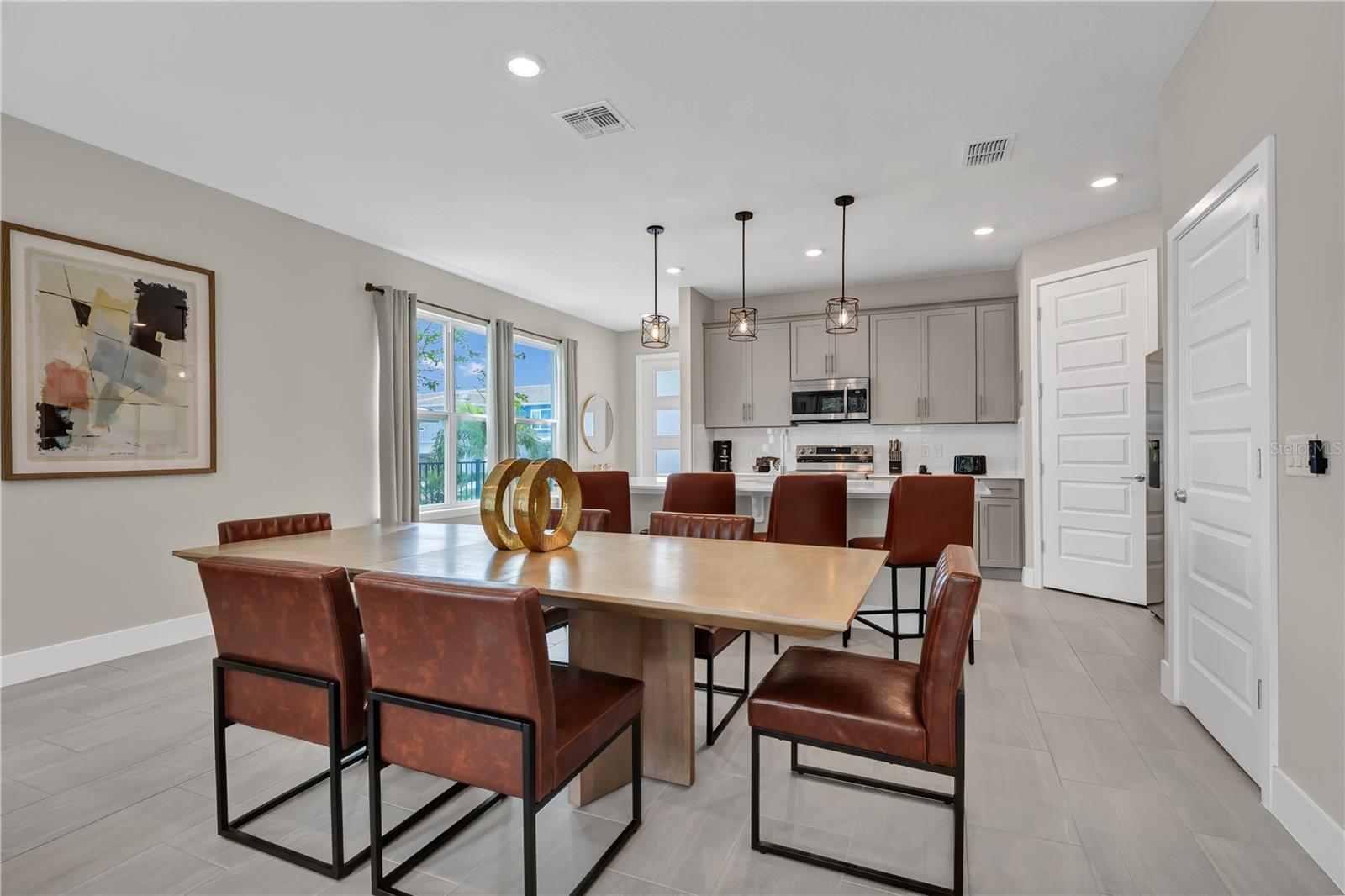 Image 26 of 54 For 7833 Spectrum Drive