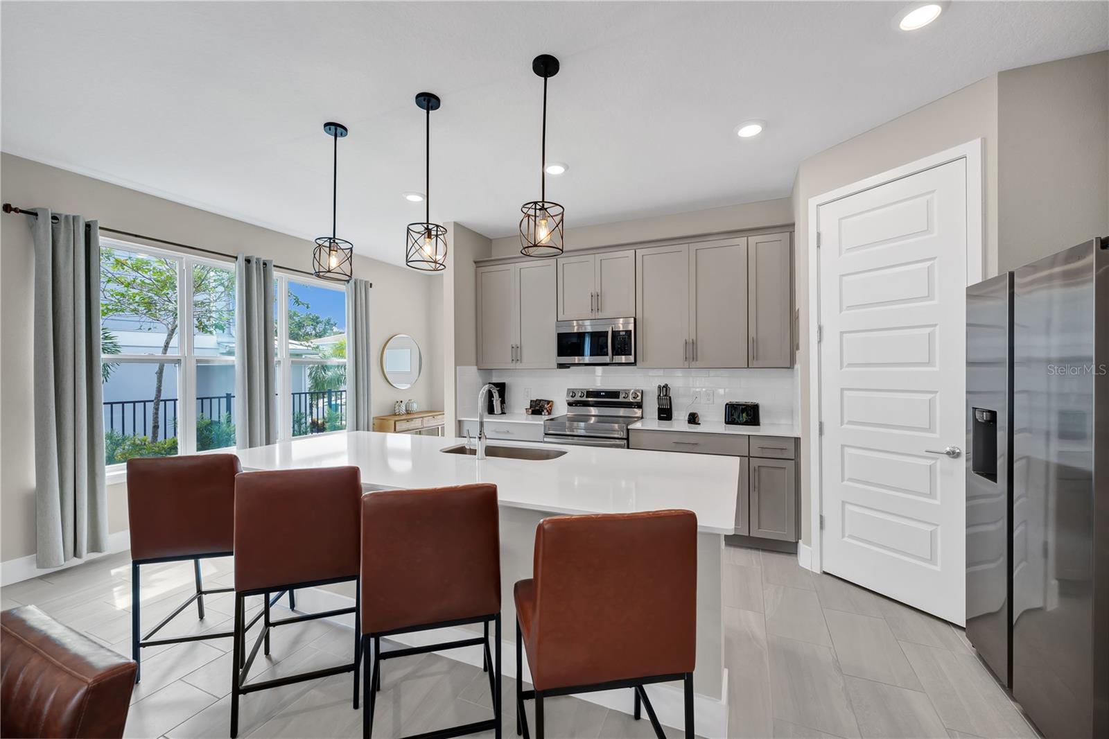 Image 27 of 54 For 7833 Spectrum Drive