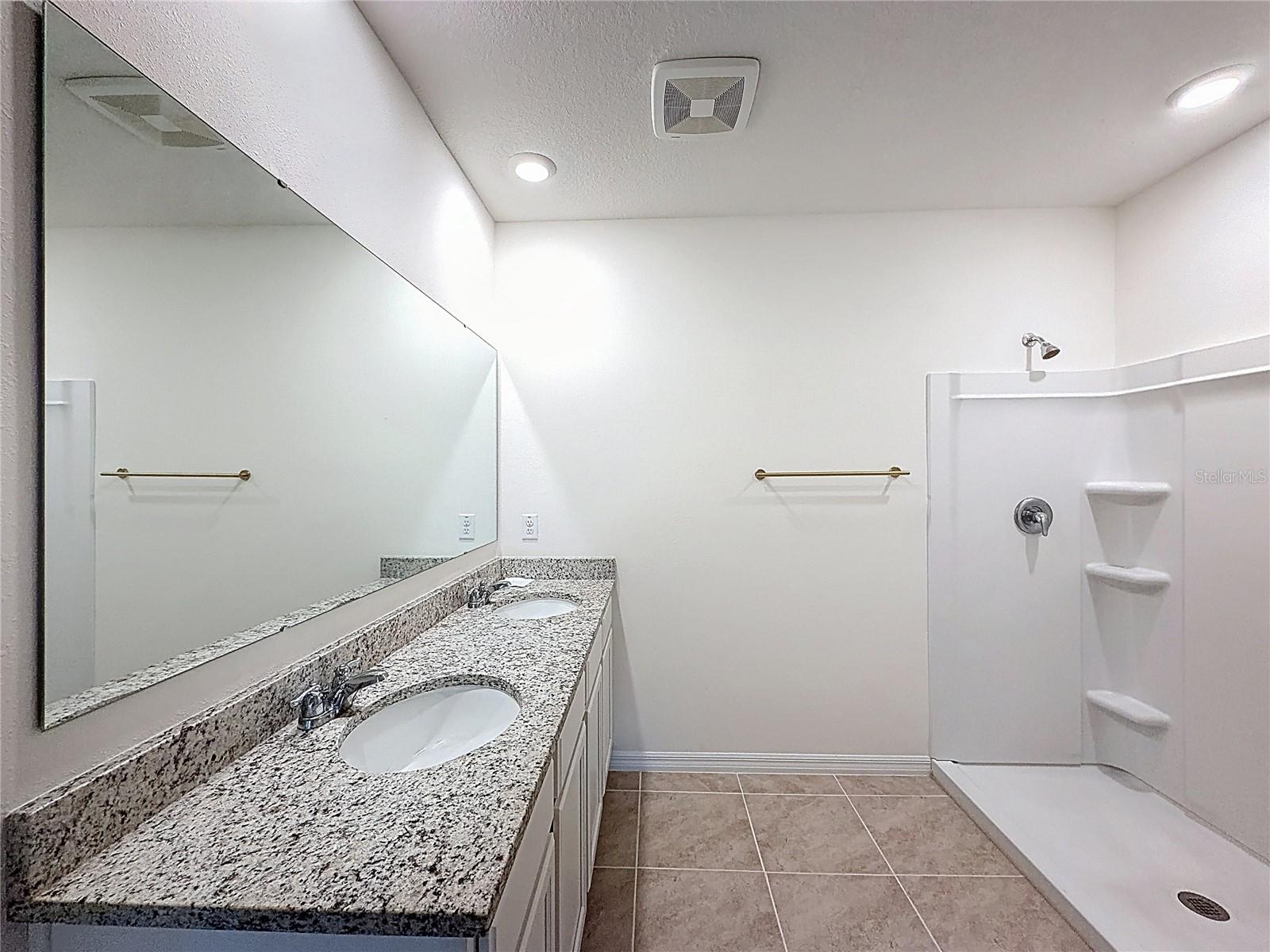 Image 20 of 31 For 3344 Mystic Pond Loop