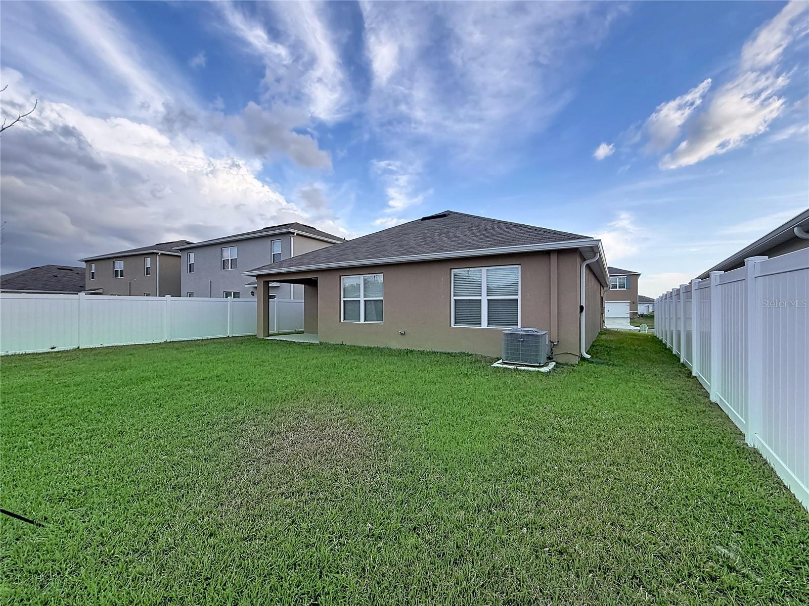 Image 27 of 31 For 3344 Mystic Pond Loop