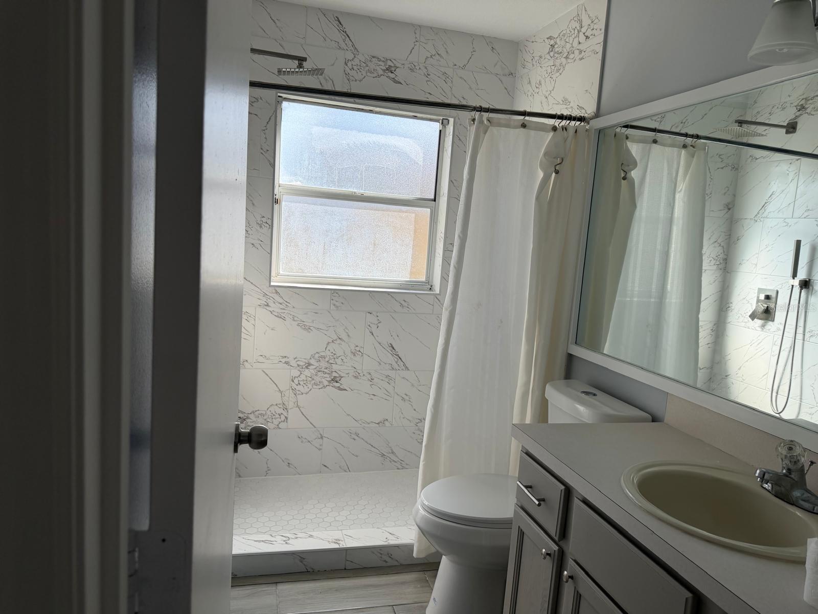 Image 4 of 14 For 11527 Wingham Court