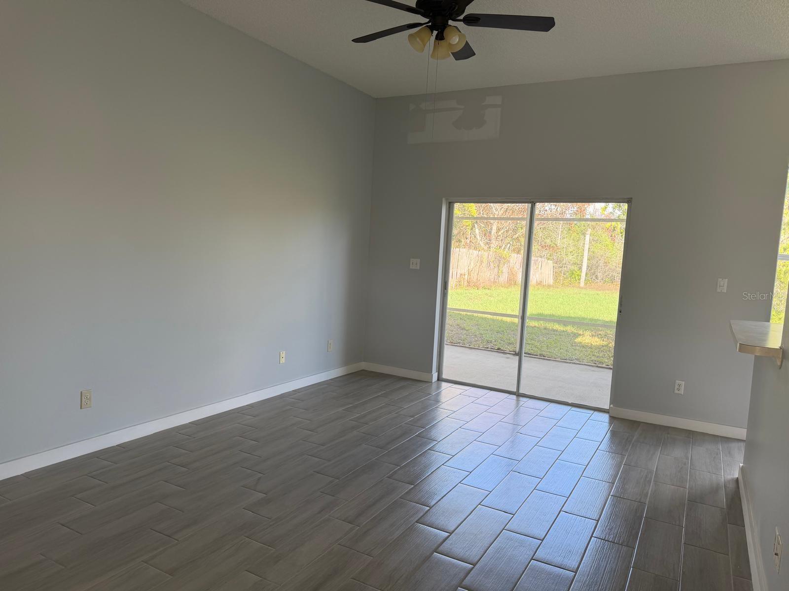 Image 7 of 14 For 11527 Wingham Court