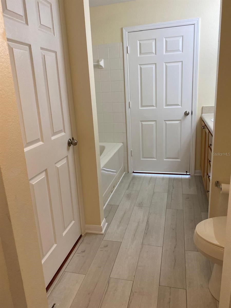 Image 10 of 10 For 8965 Lee Vista Boulevard 2410