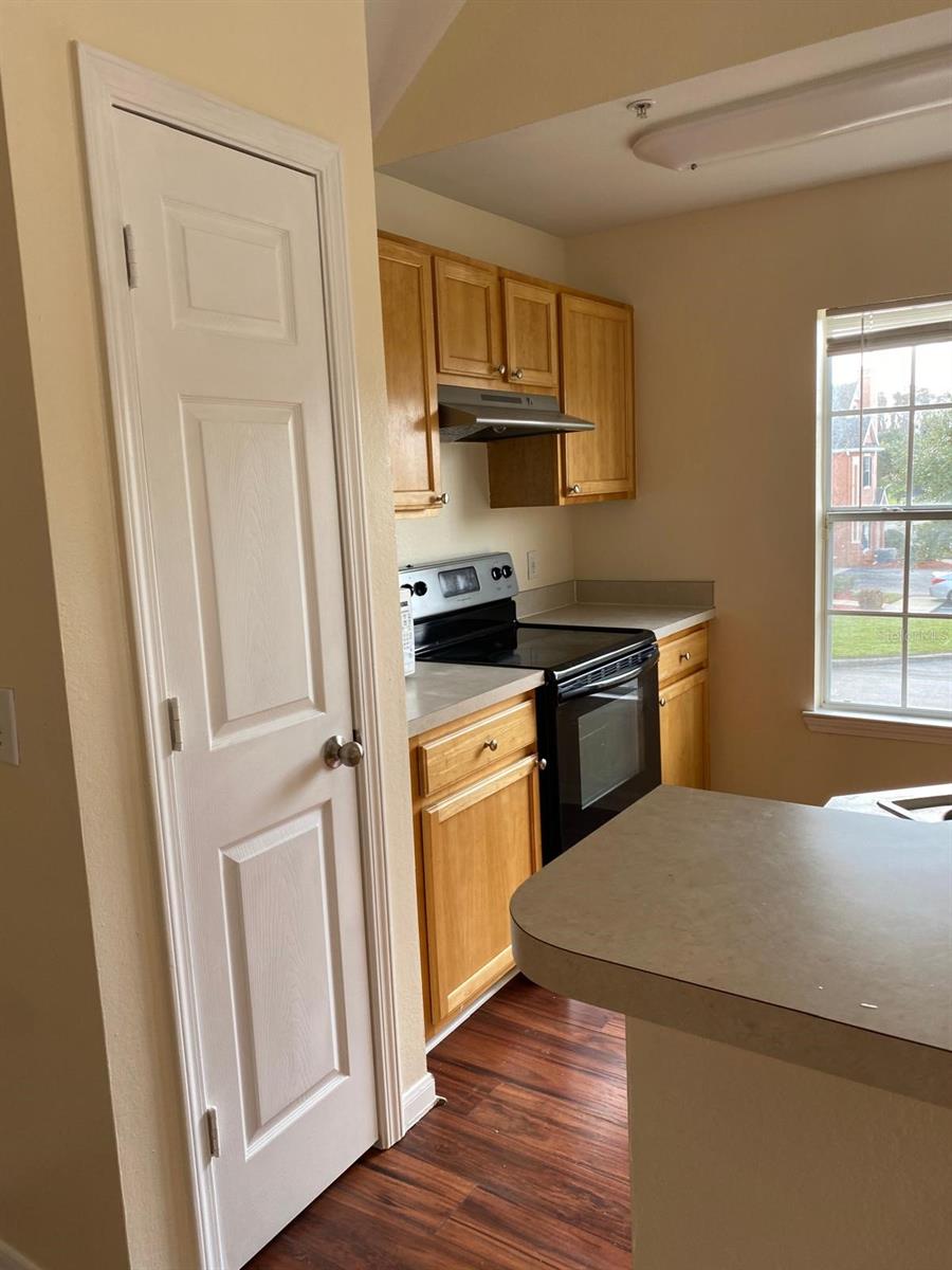 Image 2 of 10 For 8965 Lee Vista Boulevard 2410