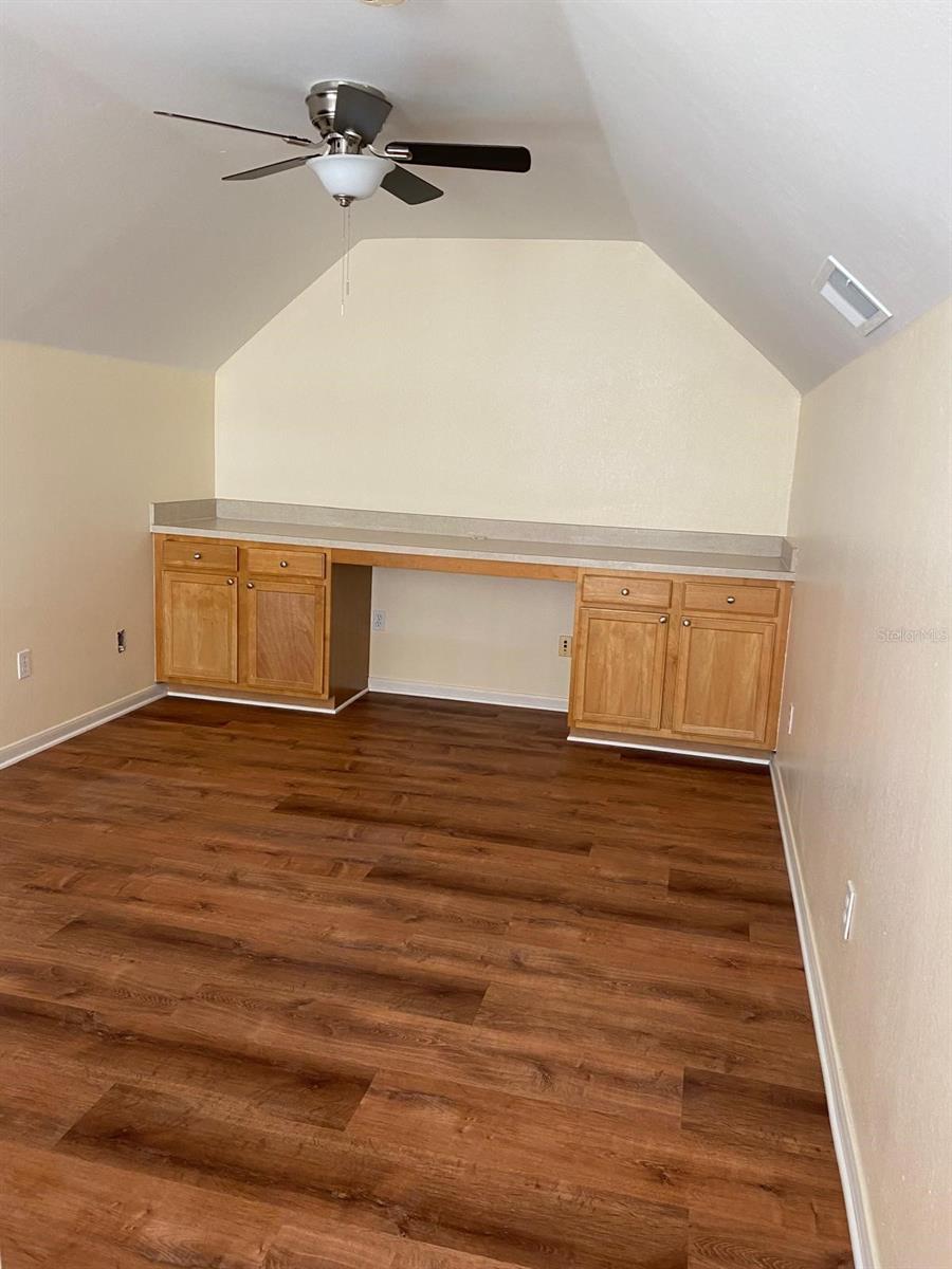 Image 8 of 10 For 8965 Lee Vista Boulevard 2410