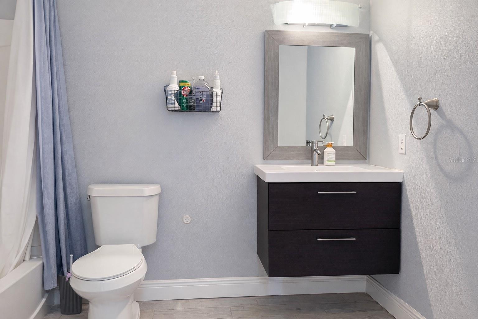 Image 15 of 20 For 429 Janice Kay Place