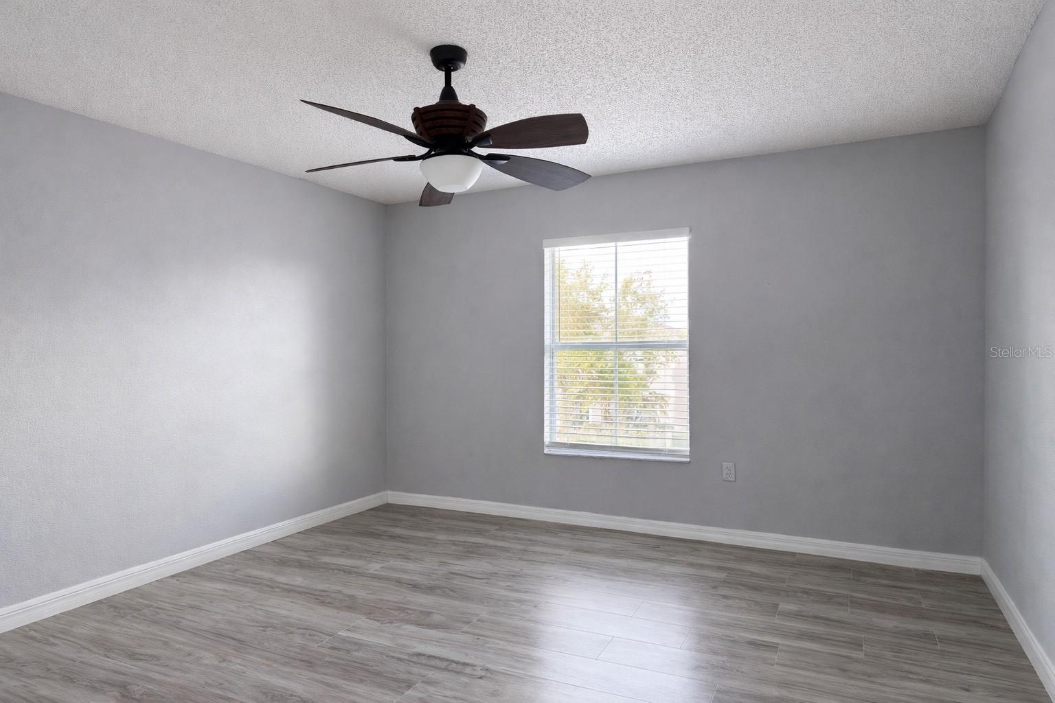 Image 19 of 20 For 429 Janice Kay Place