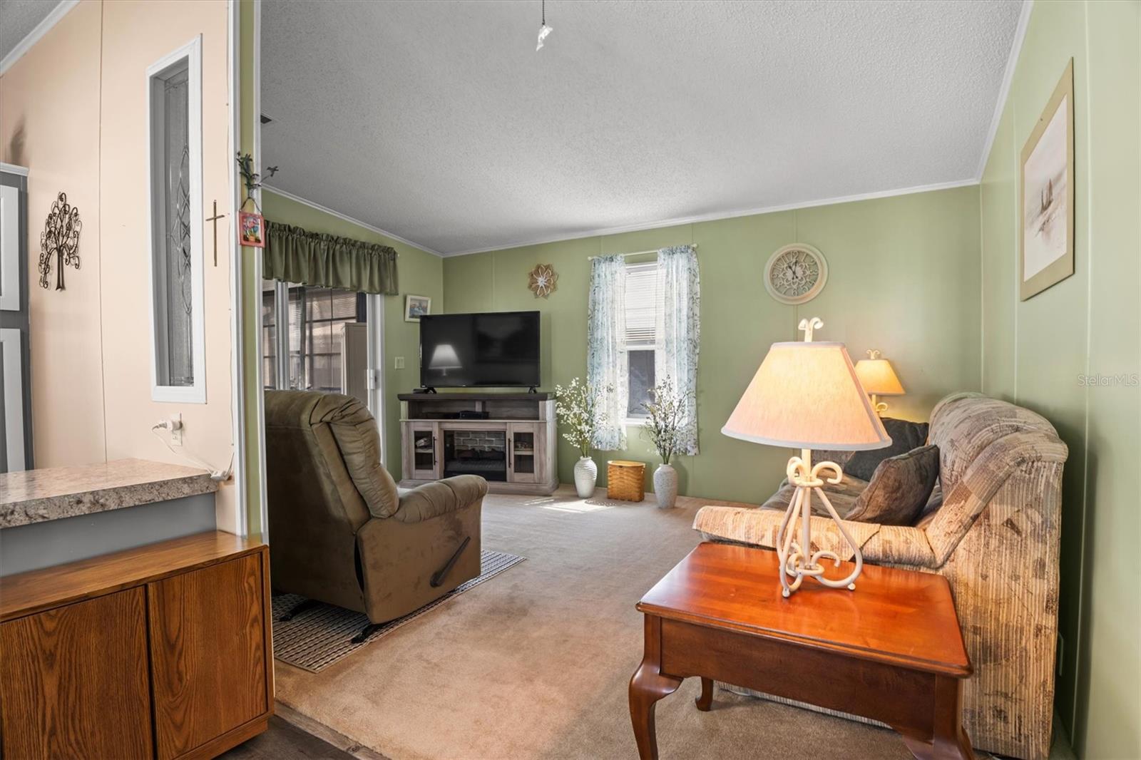 Image 14 of 38 For 232 Glenwood Drive