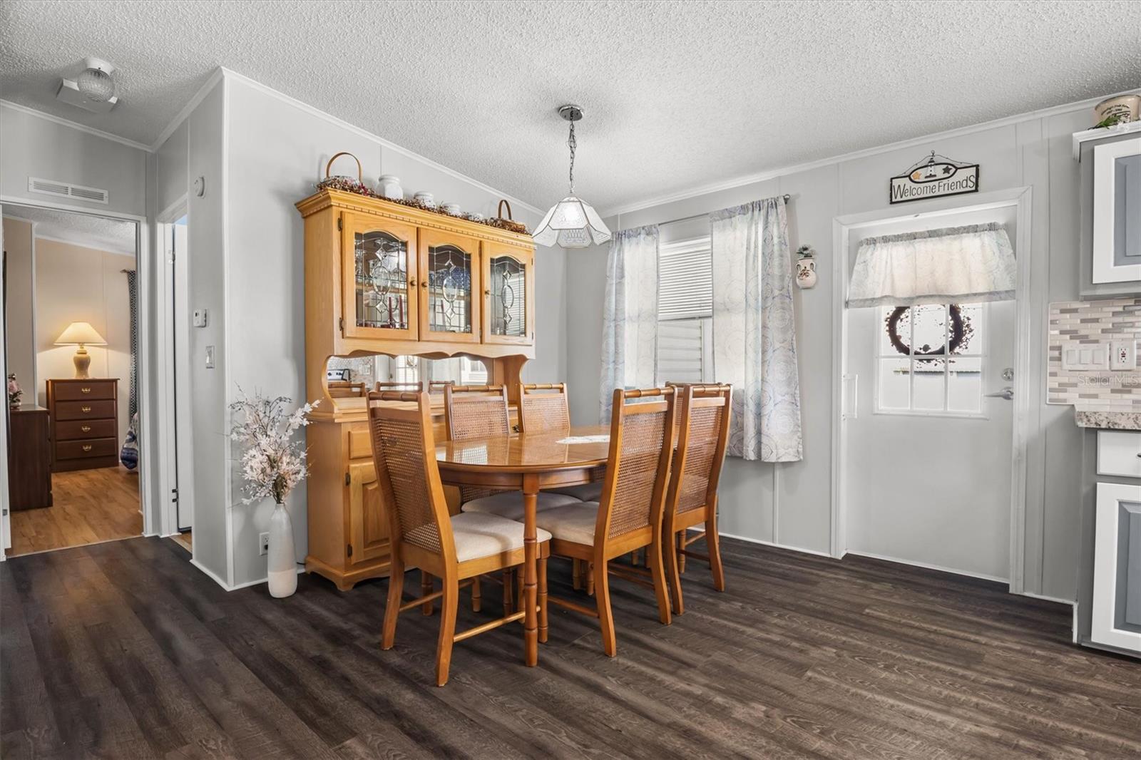 Image 5 of 38 For 232 Glenwood Drive