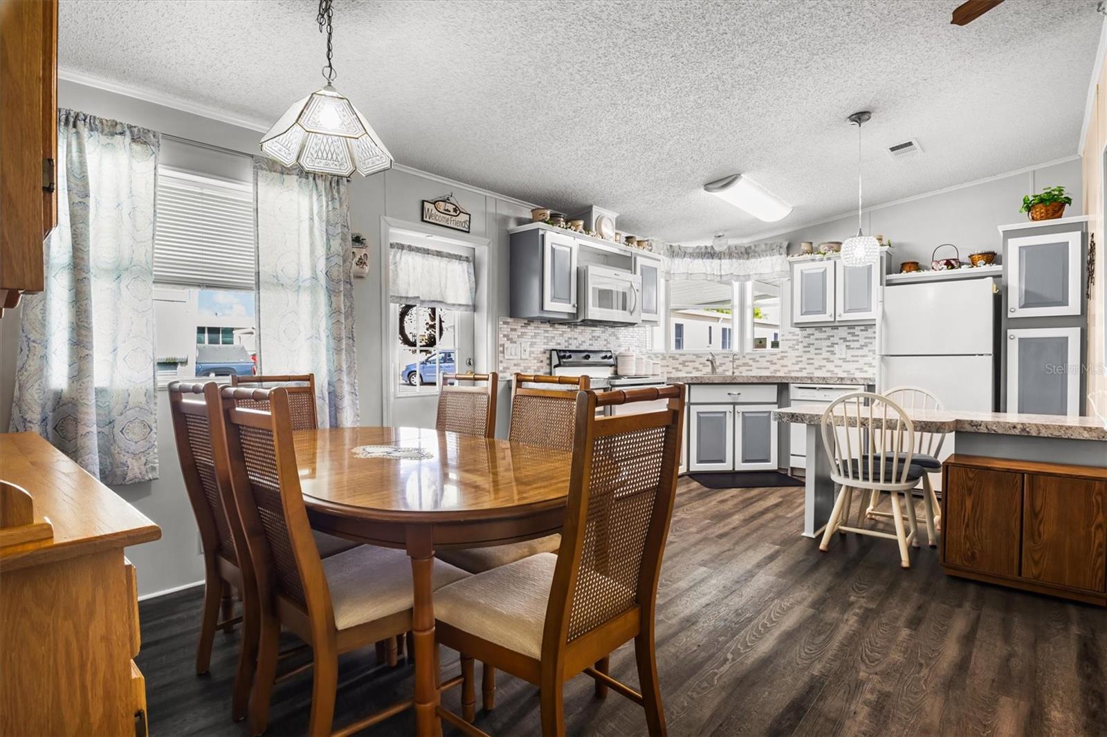 Image 6 of 38 For 232 Glenwood Drive