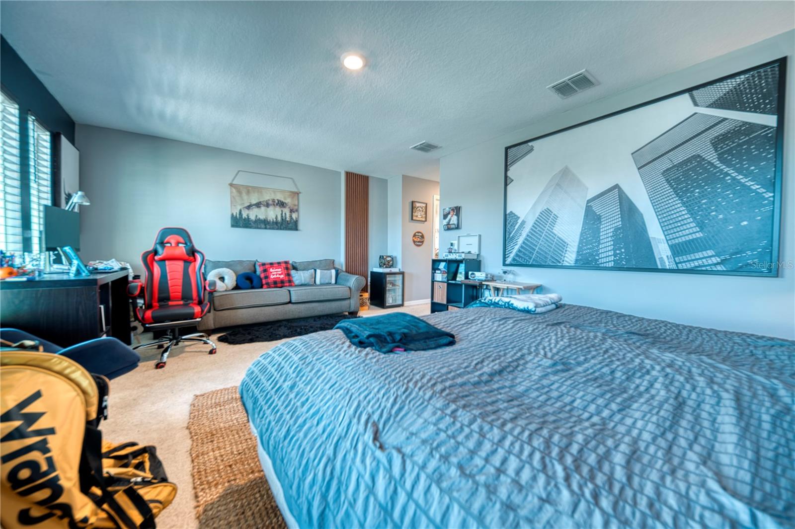 Listing photo id 13 for 3390 Bellezza Court