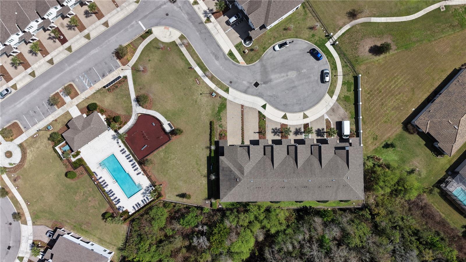 Listing photo id 30 for 3390 Bellezza Court