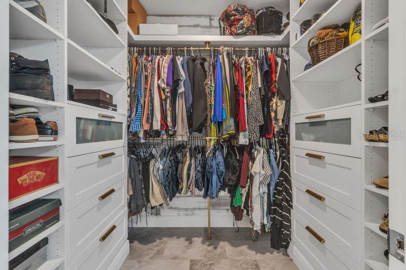 Image 27 of 37 For 187 Hydra Way