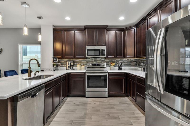 Image 4 of 37 For 187 Hydra Way