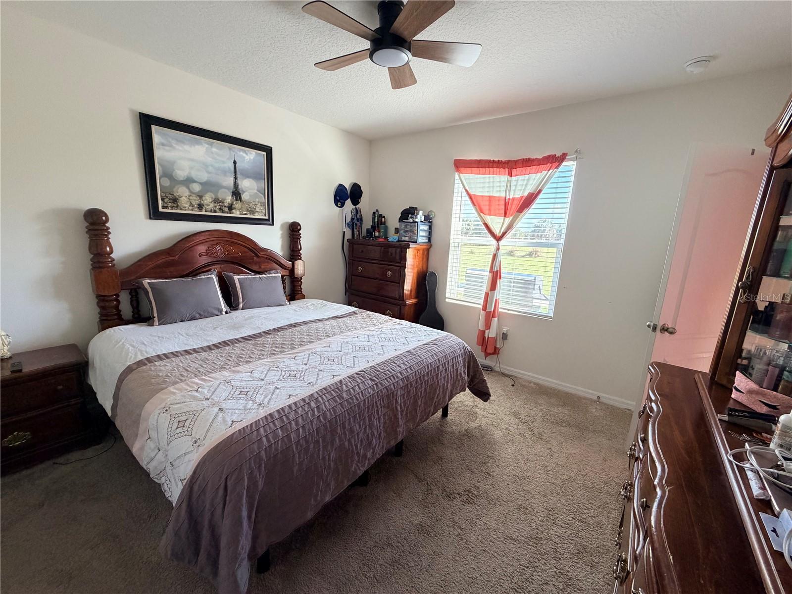 Image 14 of 25 For 1156 Cambridge Drive