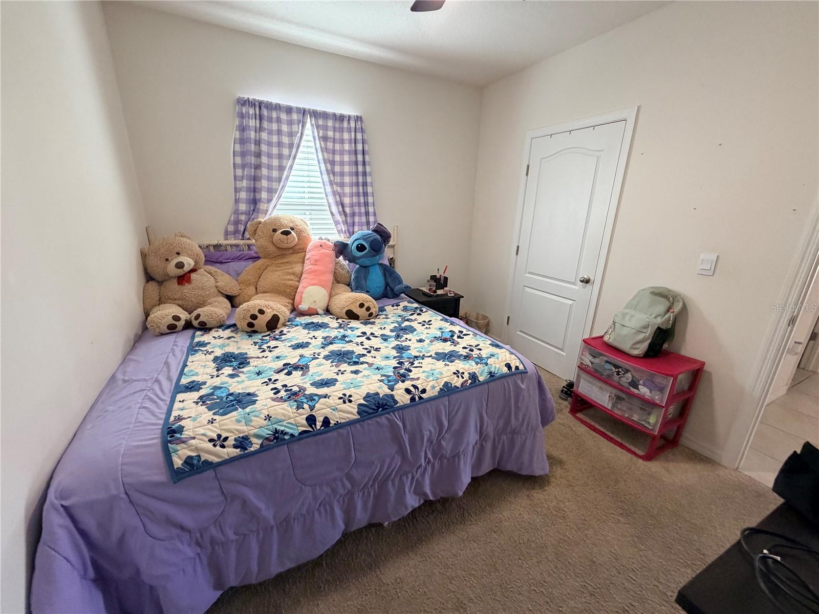 Image 18 of 25 For 1156 Cambridge Drive