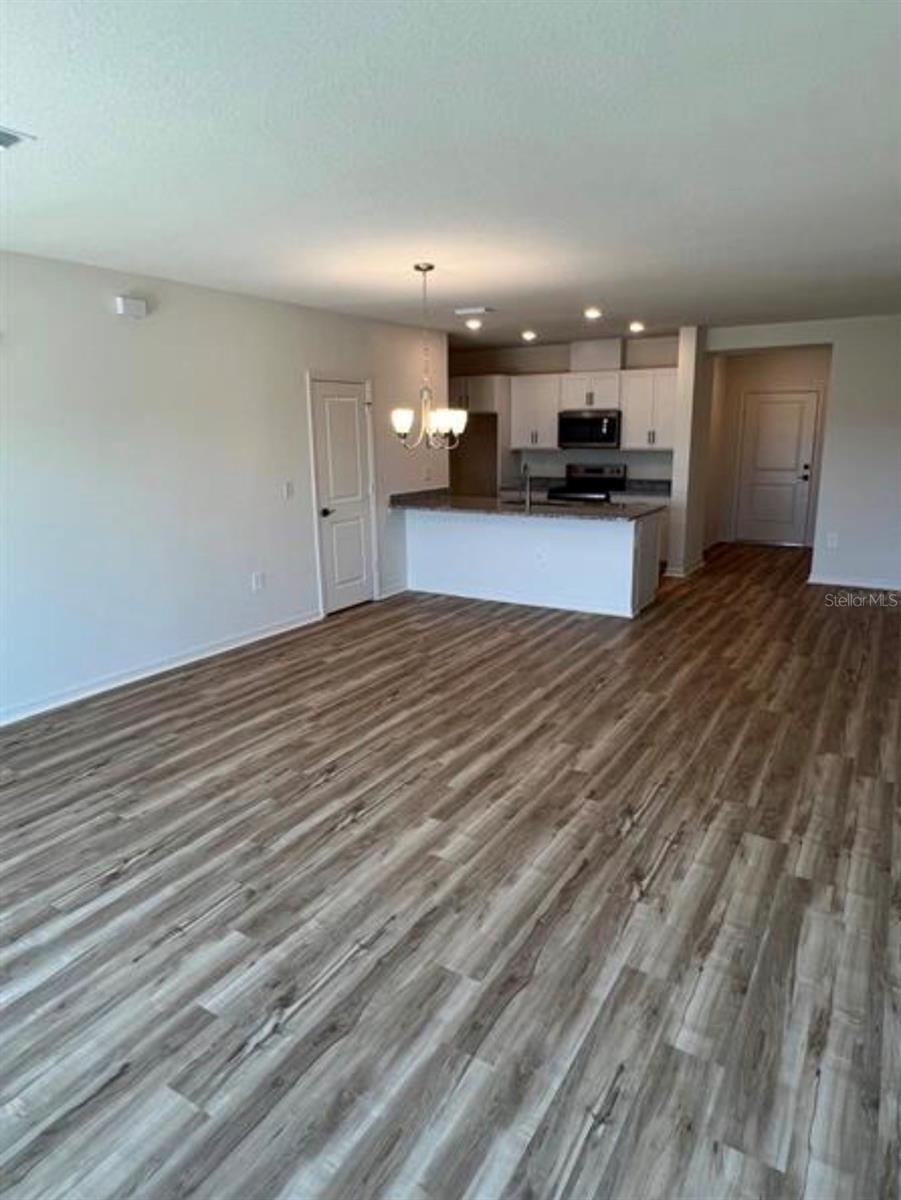 Image 5 of 11 For 733 Stoney Point Circle