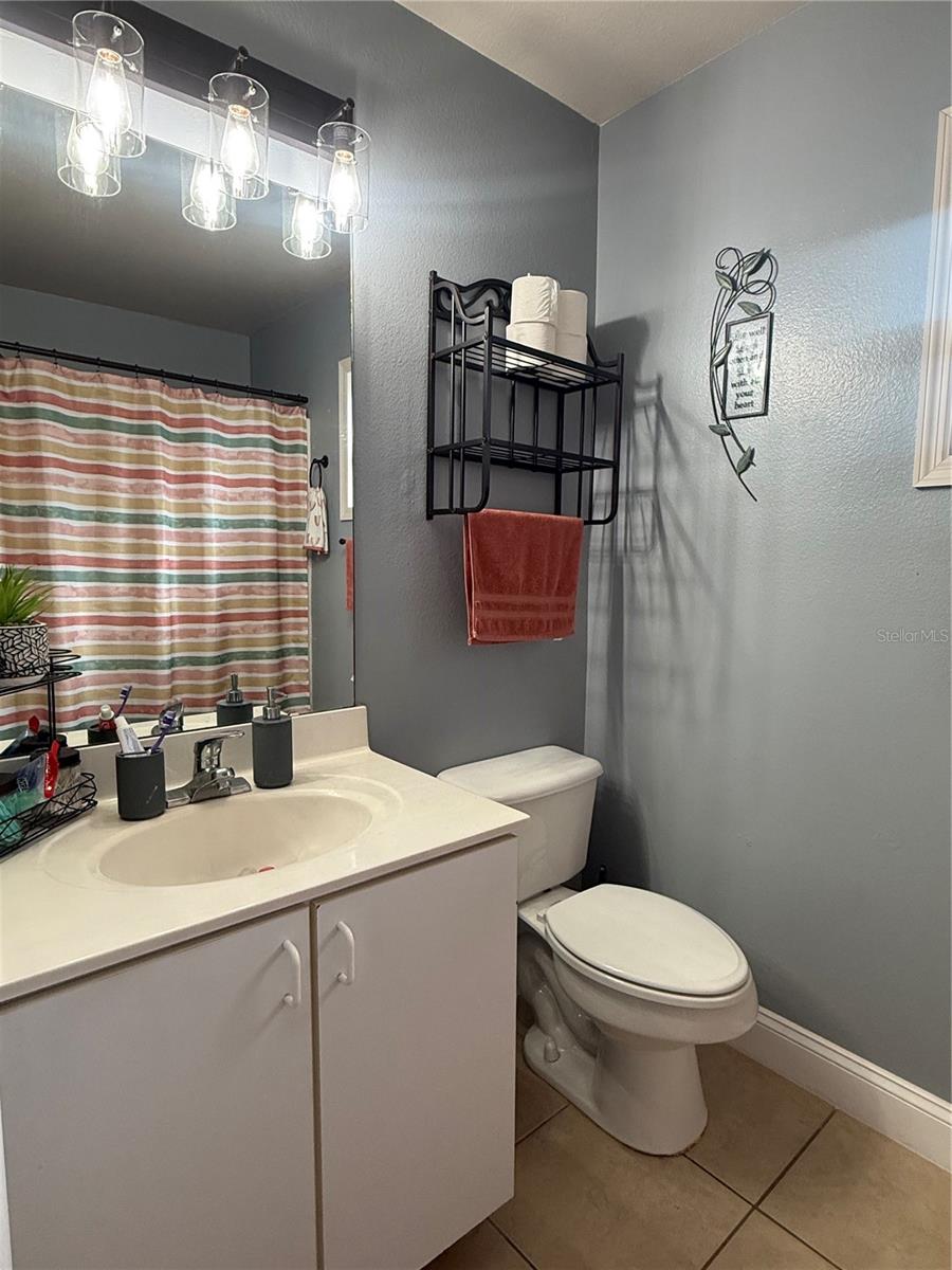 Image 38 of 51 For 407 Blackbird Way