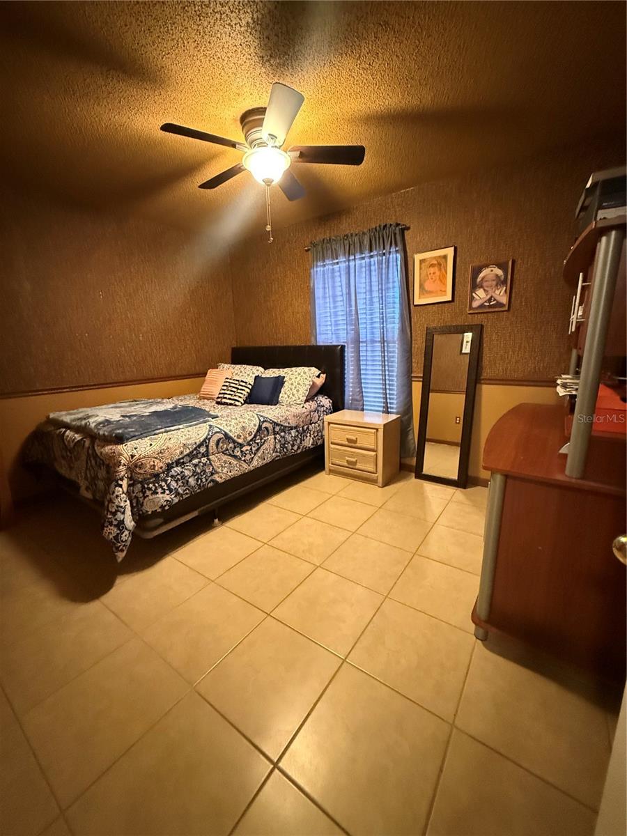 Image 42 of 51 For 407 Blackbird Way