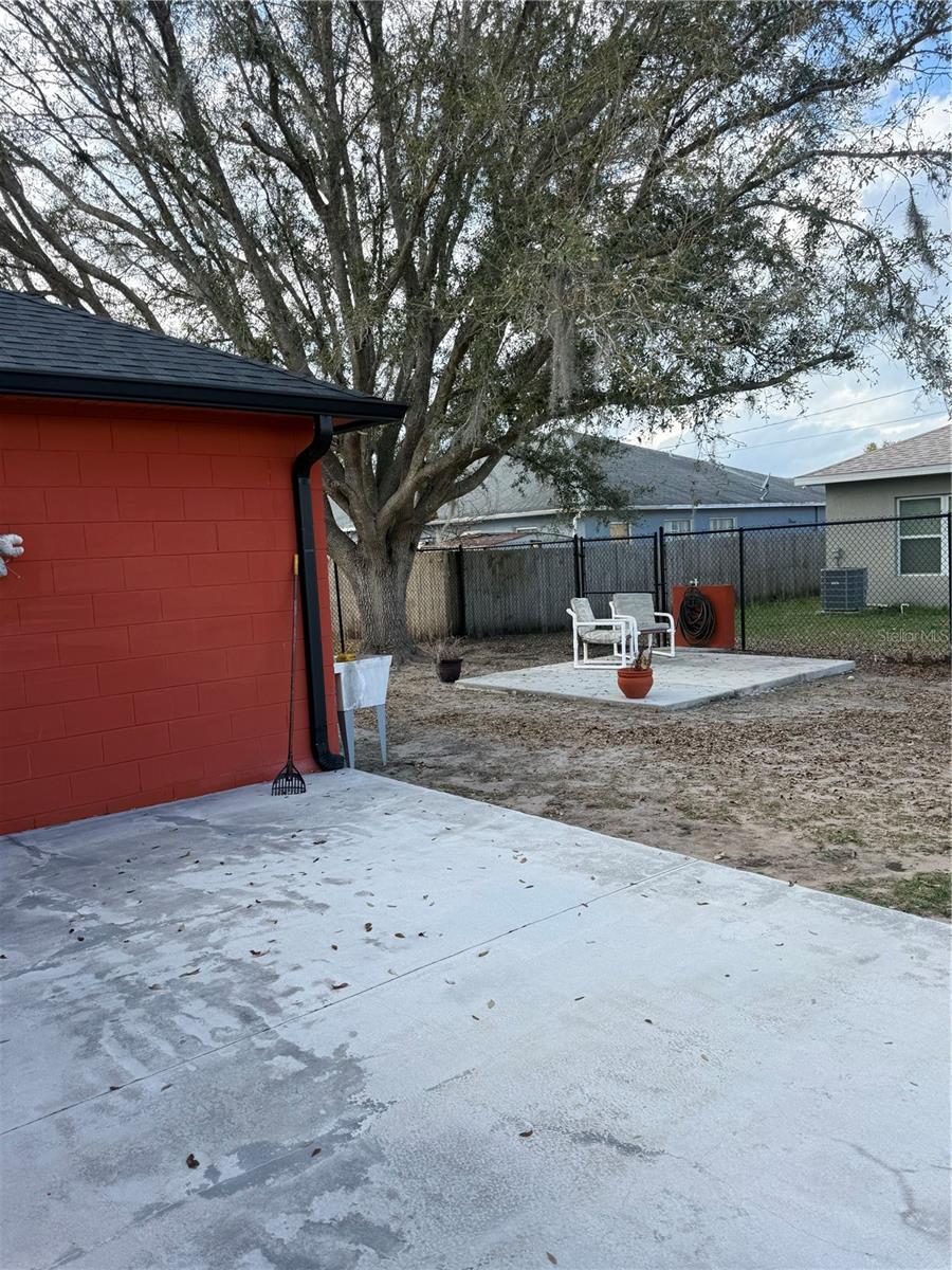 Image 9 of 51 For 407 Blackbird Way