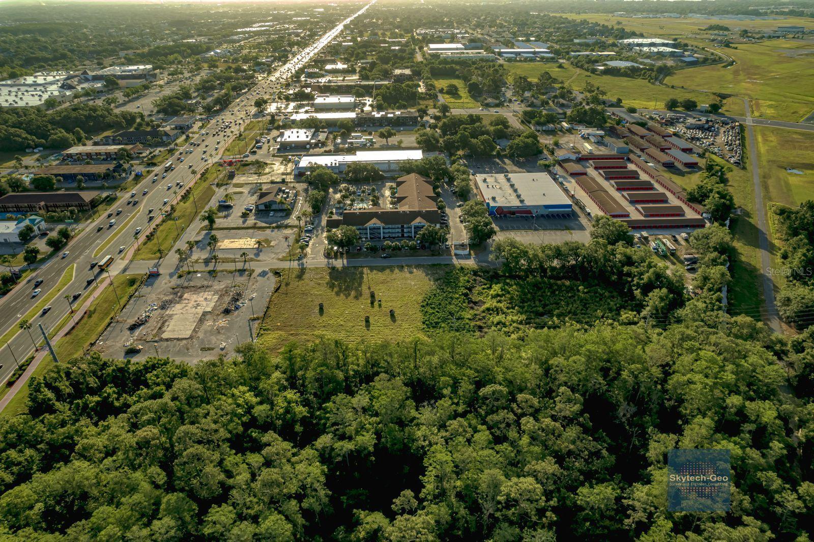 Image 3 of 16 For 4200 Vine Street