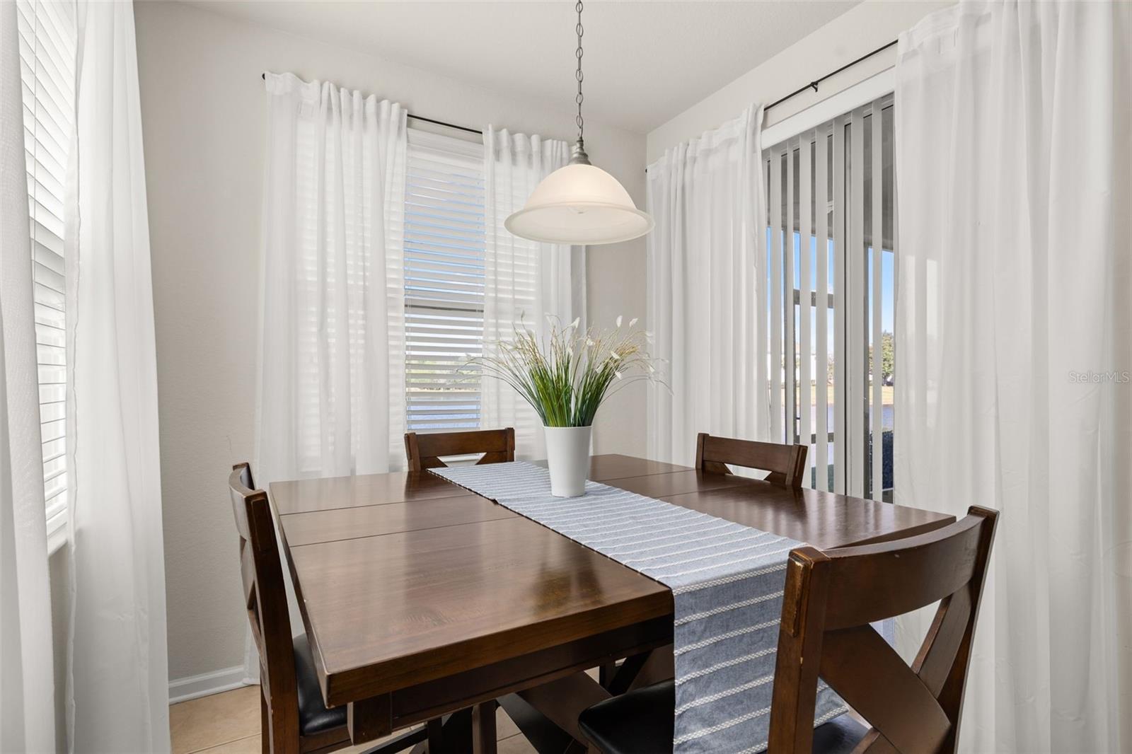 Image 26 of 82 For 1256 Romani Avenue