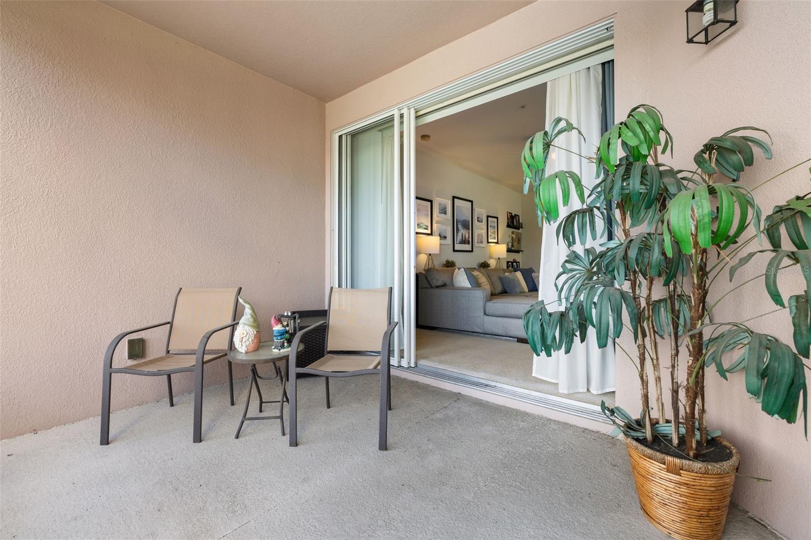 Image 39 of 82 For 1256 Romani Avenue