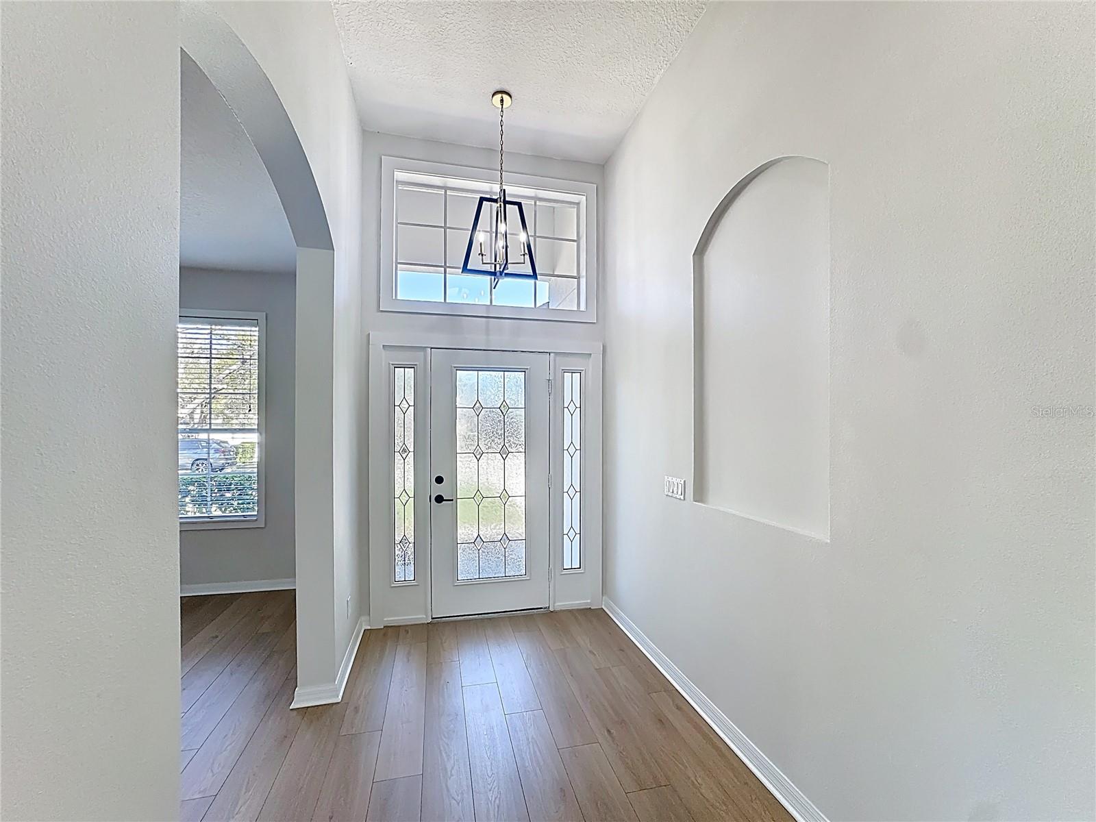 Image 10 of 58 For 336 Courtlea Park Drive