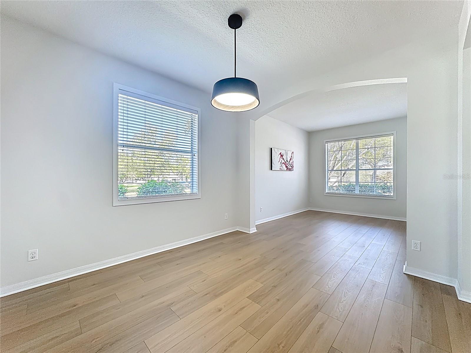 Image 13 of 58 For 336 Courtlea Park Drive