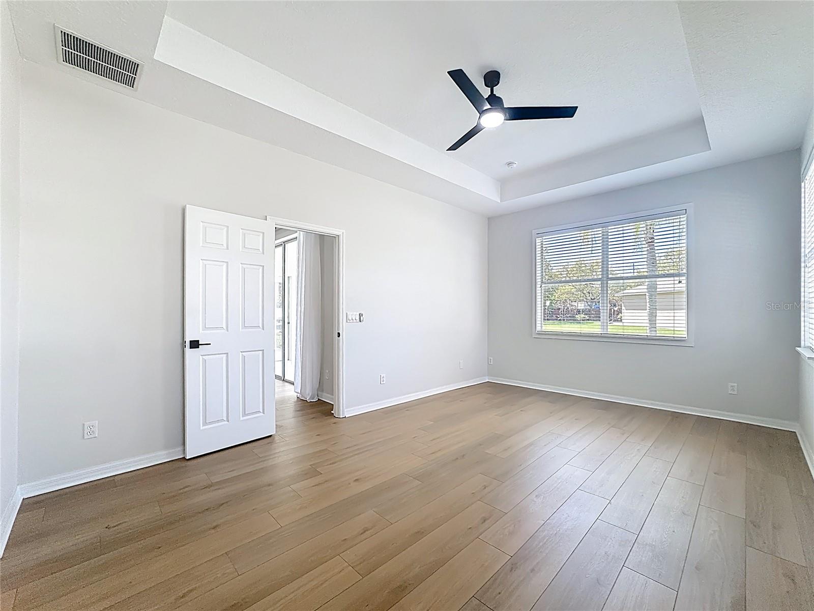 Image 19 of 58 For 336 Courtlea Park Drive