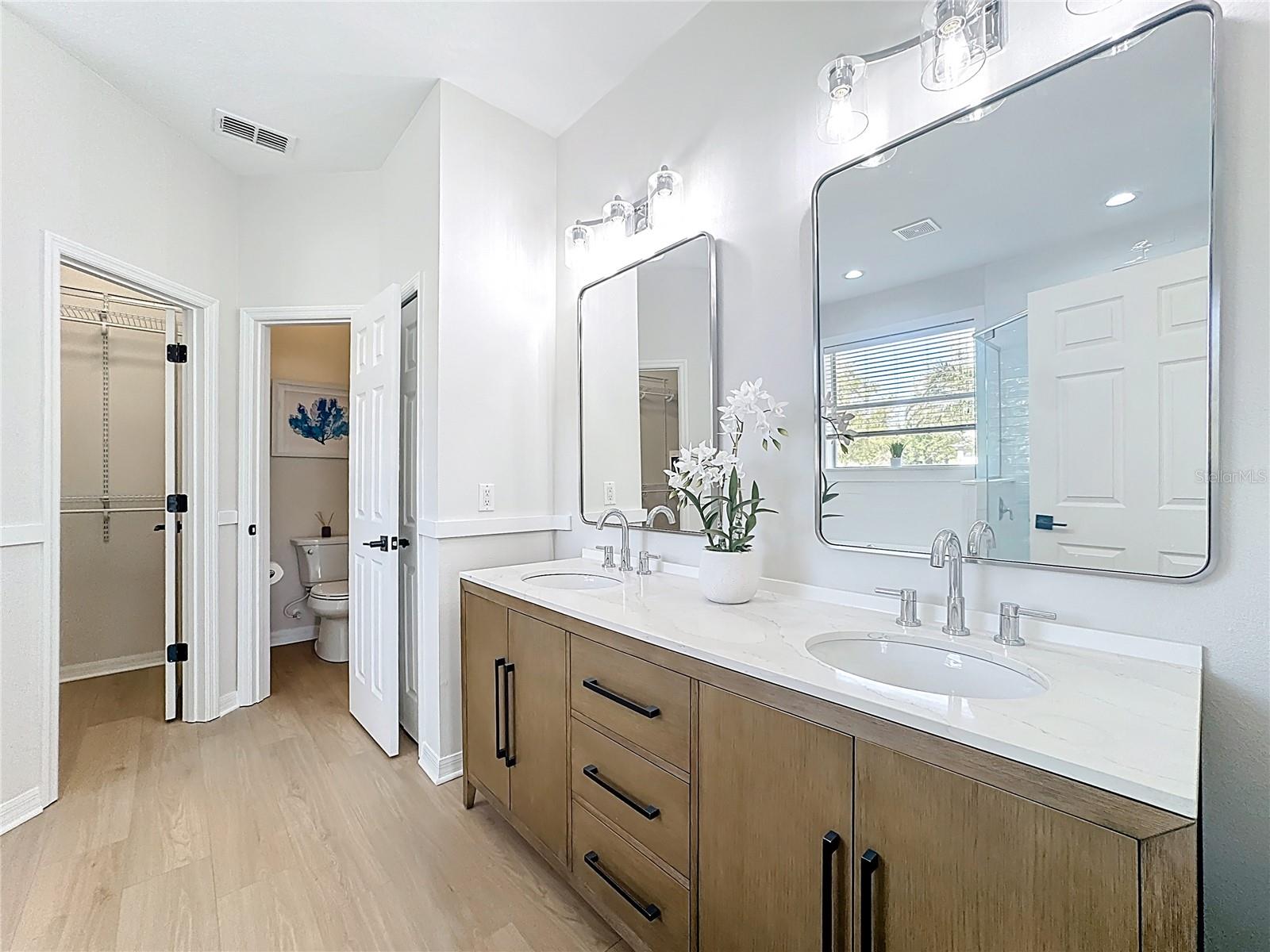 Image 22 of 58 For 336 Courtlea Park Drive