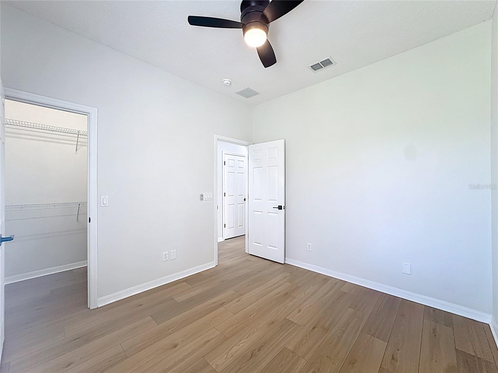 Image 25 of 58 For 336 Courtlea Park Drive