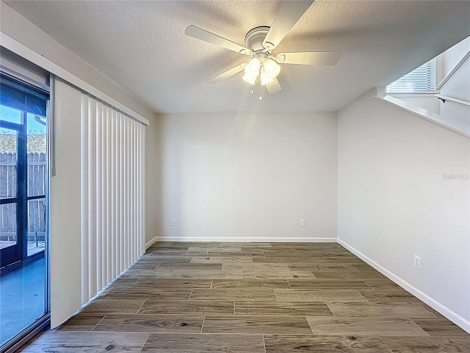 Image 13 of 44 For 1921 Ludlow Lane 3604