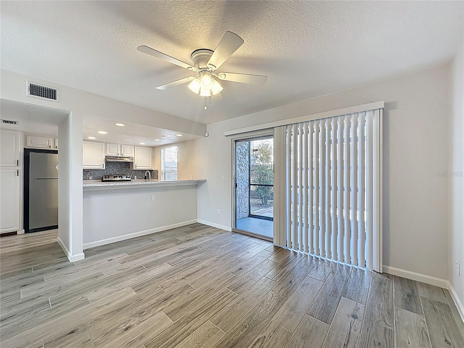 Image 15 of 44 For 1921 Ludlow Lane 3604