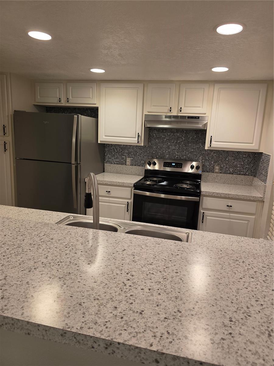 Image 20 of 44 For 1921 Ludlow Lane 3604