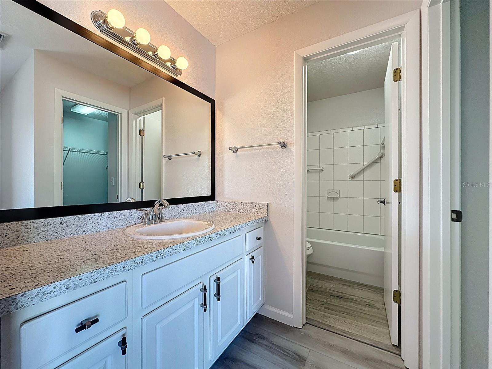 Image 27 of 44 For 1921 Ludlow Lane 3604