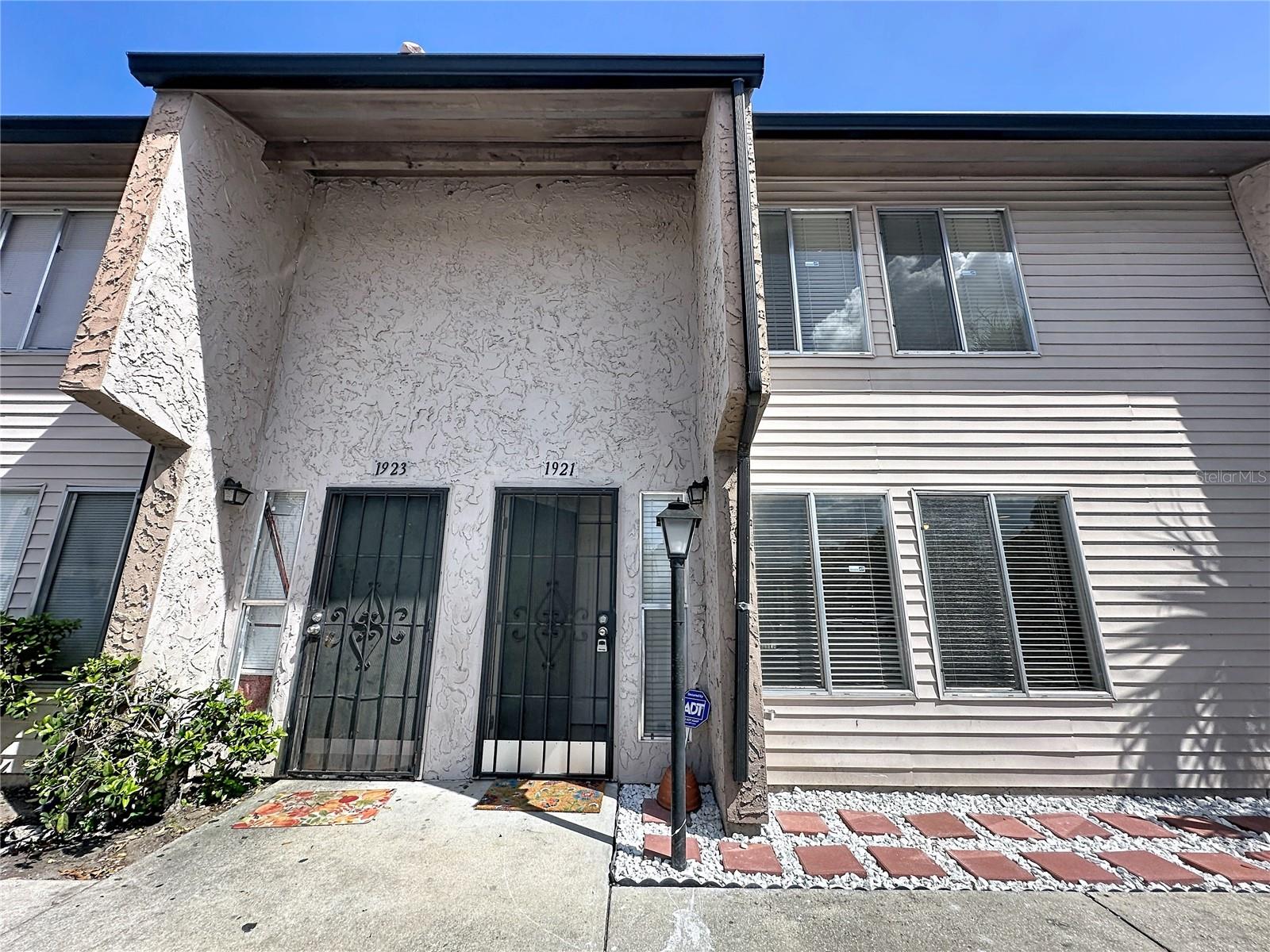 Image 3 of 44 For 1921 Ludlow Lane 3604