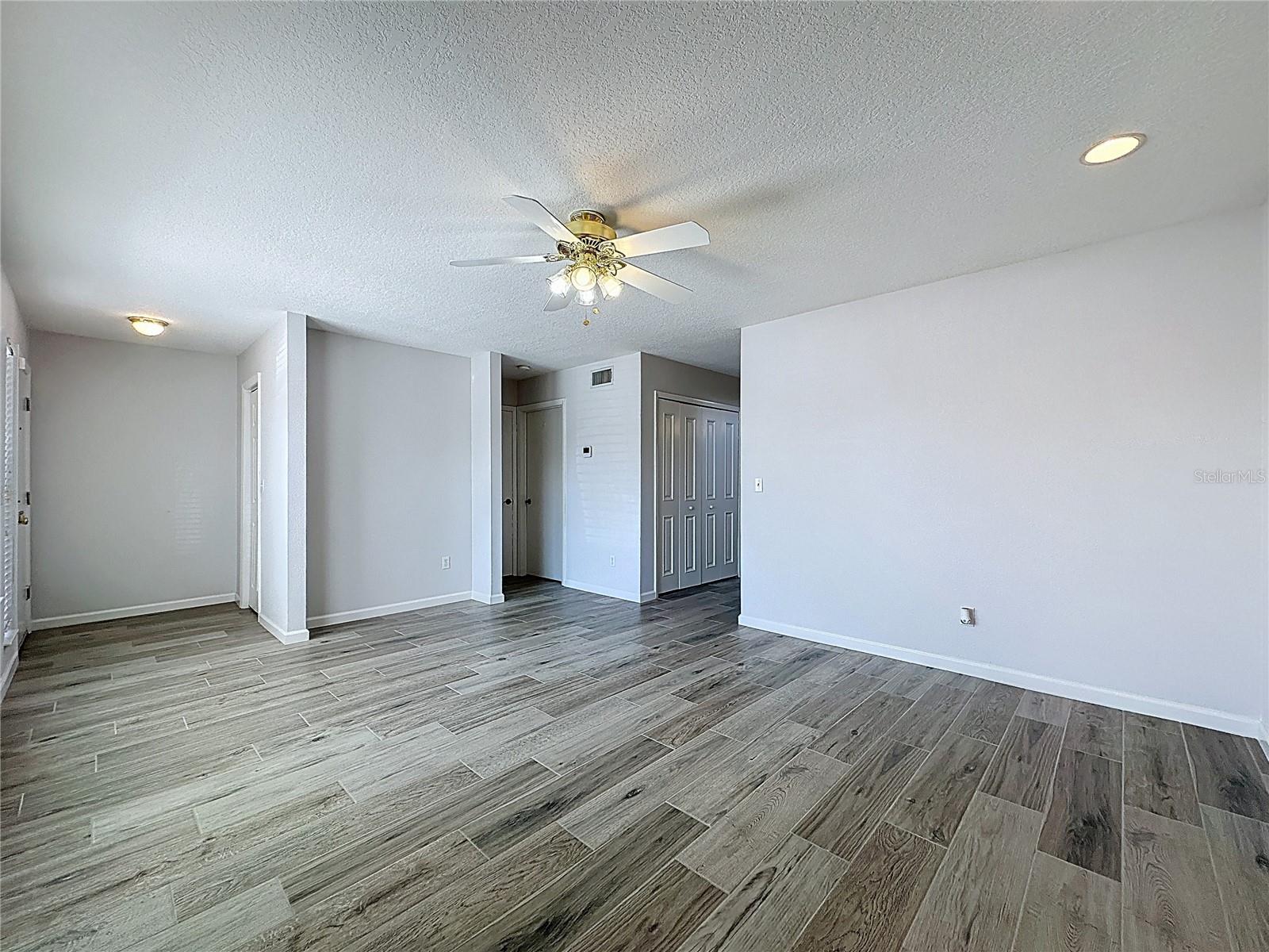 Image 7 of 44 For 1921 Ludlow Lane 3604