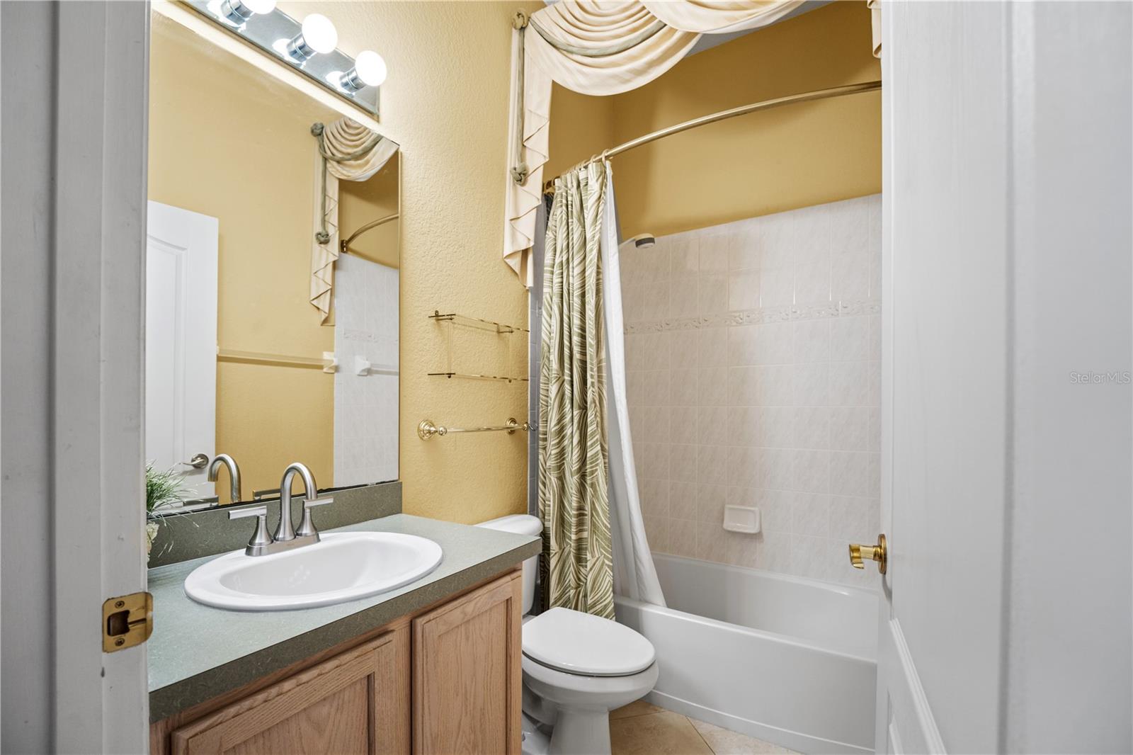 Image 26 of 49 For 106 Burrell Circle