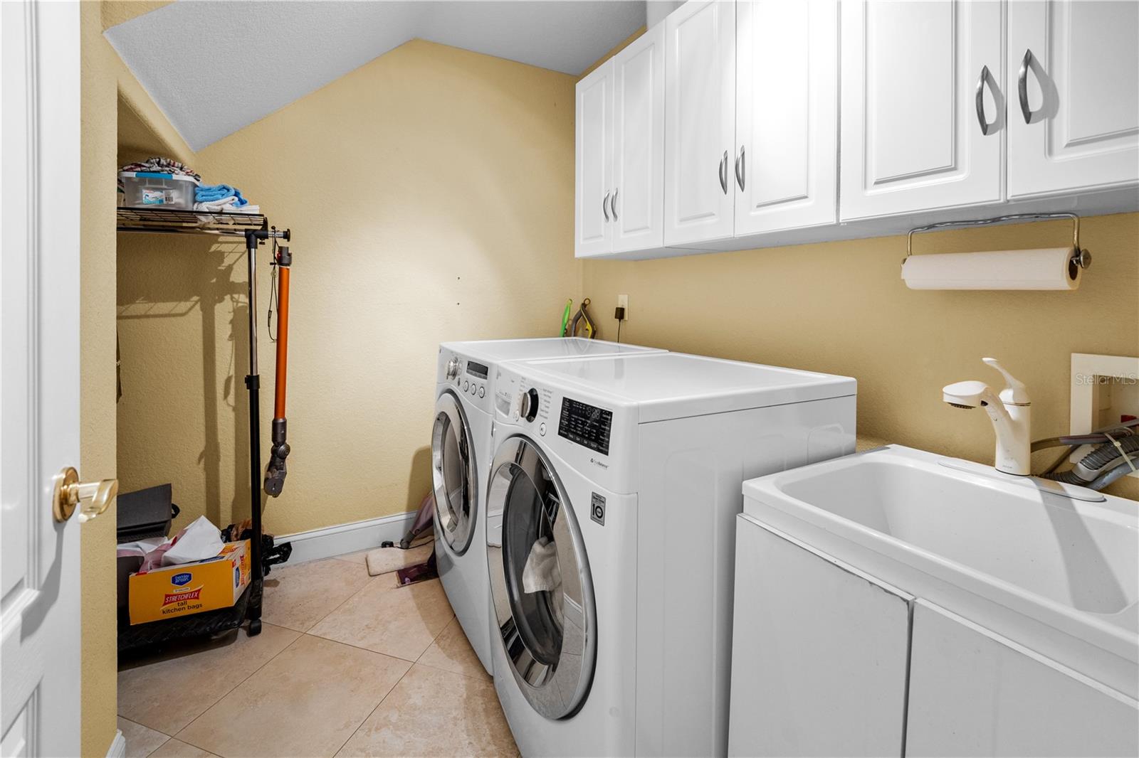 Image 33 of 49 For 106 Burrell Circle