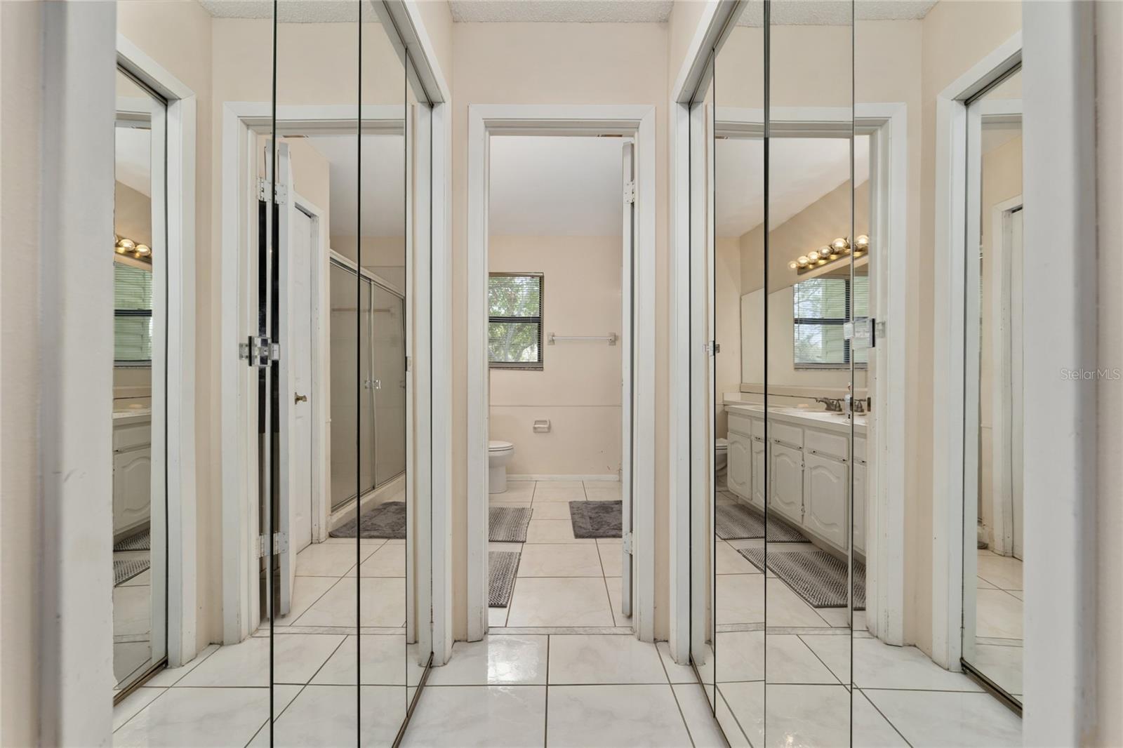 Image 18 of 34 For 8713 Catbriar Bay Way