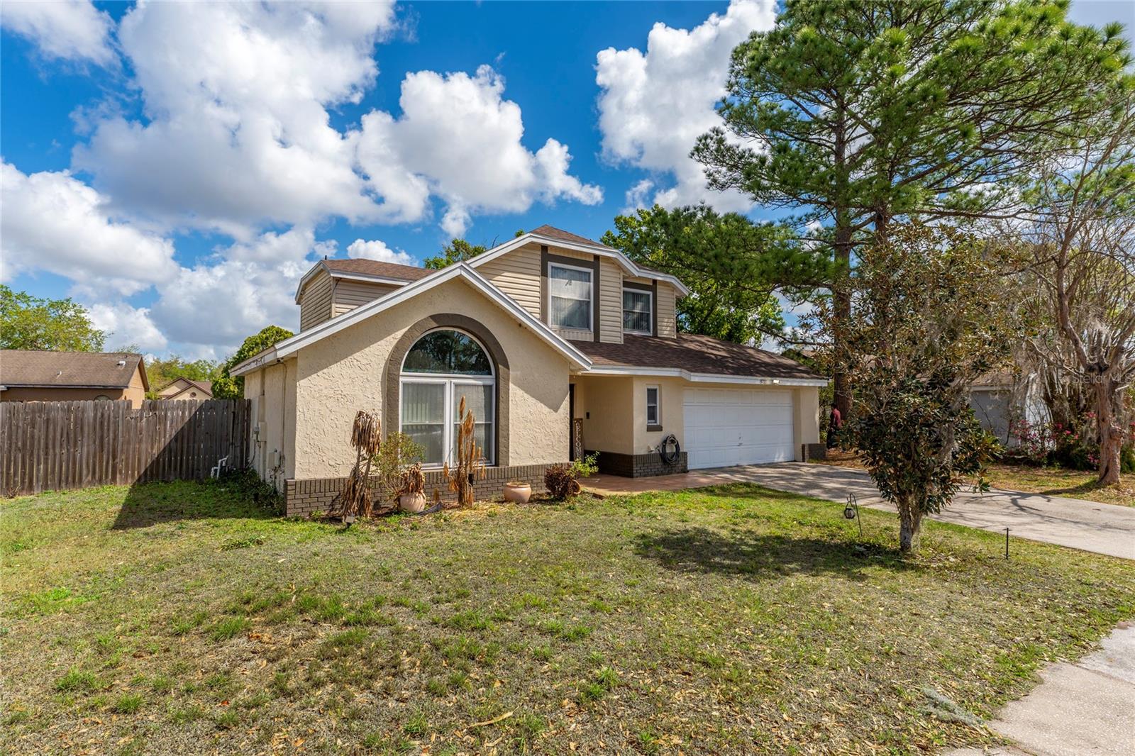 Image 2 of 34 For 8713 Catbriar Bay Way